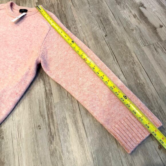 NWT J.Crew Women’s Relaxed Crewneck Sweater Light Pink Wool/Alpaca Blend Large - Picture 5 of 7
